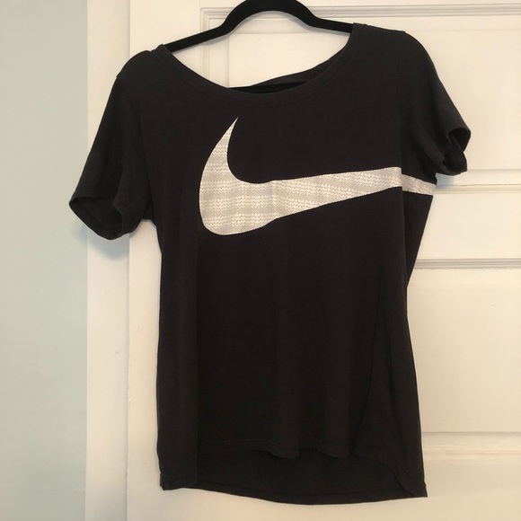 Nike Dri-Fit Tee - Picture 2 of 2